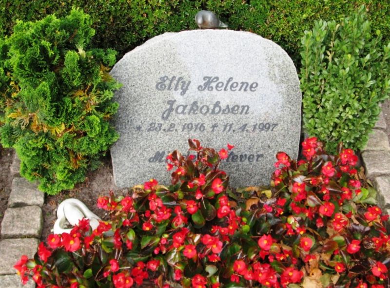 Elly Helene Jakobsen .JPG